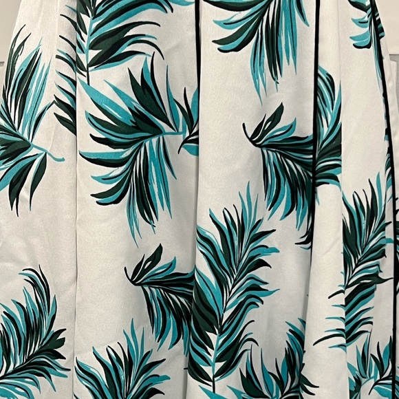 Adeline Rae Halter Dress - Picture 3 of 5